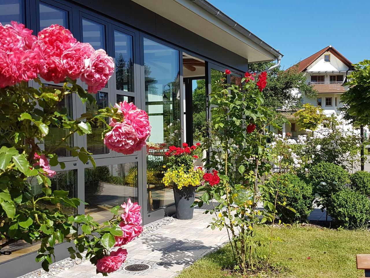 Landgut Apfelrose Hotell Friedrichshafen Exteriör bild